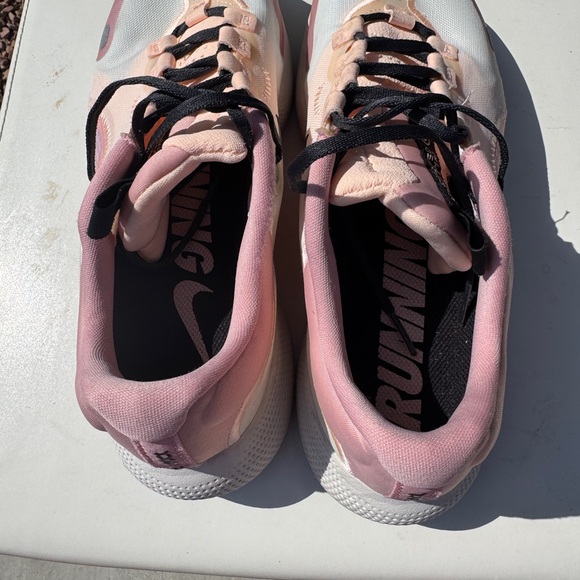 Nike React Escape Rn Women's Athletic Running Sneakers - Picture 7 of 9